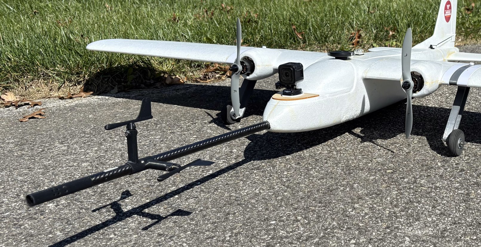 VTOL UAV equipped with a multidirectional air-data probe